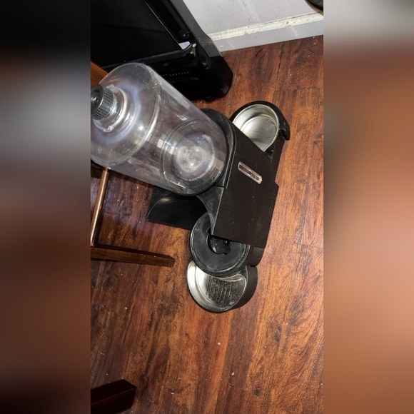 Automatic Self-feeder - Picture 2 of 5